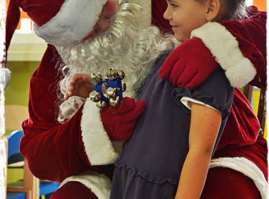 Święty Mikołaju, Święty Mikołaju, dzieci Cię kochają, czy Ty wiesz?