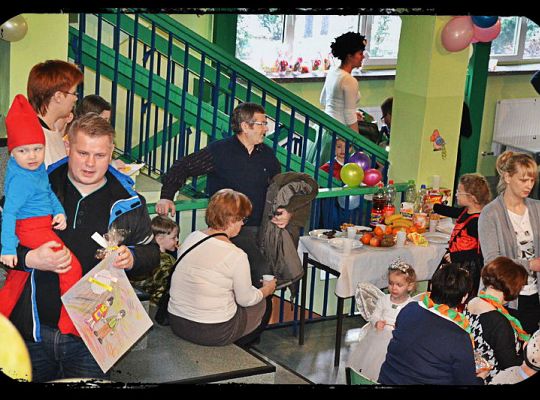 Dzień Babci i Dziadka na karnawałowo :)