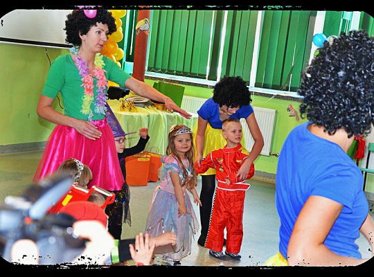 Dzień Babci i Dziadka na karnawałowo :)