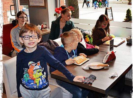 Wiosna!! Już nadeszła piękna, kolorowa wiosnaaaaa!! :)