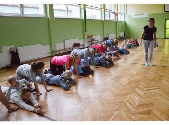 Zajęcia grupowe z Ruchu Rozwijającego bazującego na pracy Weroniki Sherborne