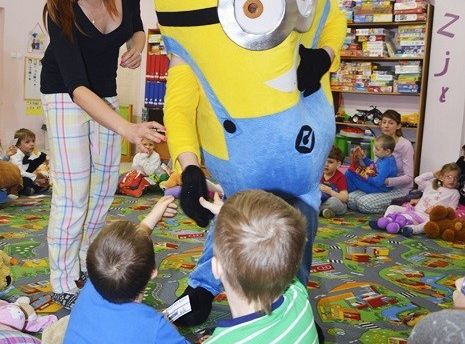 Piąty dzień ferii zimowych w przedszkolu - Kino w piżamach i gość specjalny!