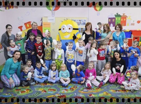 Piąty dzień ferii zimowych w przedszkolu - Kino w piżamach i gość specjalny!
