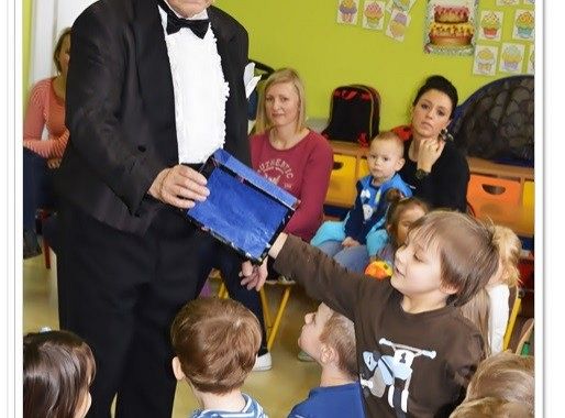 Magia jest w każdym z nas! – lekcja iluzji w przedszkolu.