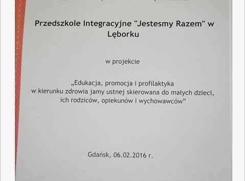 Szczotka pasta, kubek, ciepła woda, tak się zaczyna wielka przygoda…