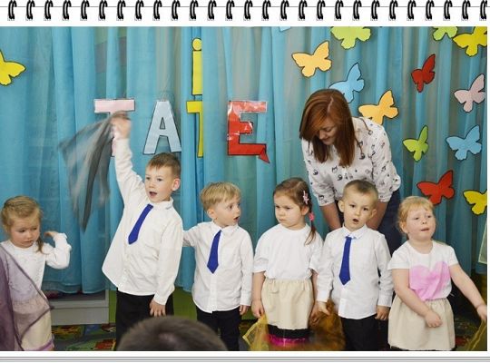 Maluszki świętują Dzień Mamy i Taty