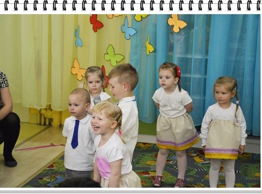 Maluszki świętują Dzień Mamy i Taty