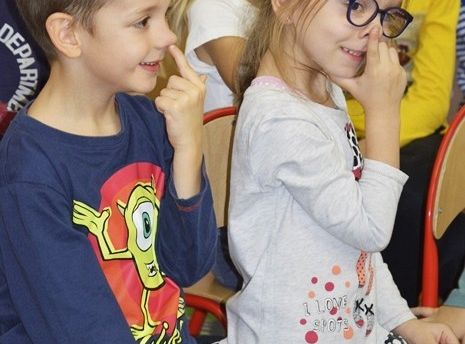 „Kiedy śmieje się dziecko, śmieje się cały świat”