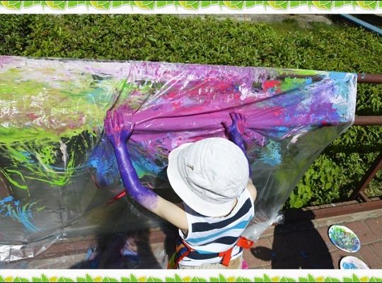 To był maj,Pachniała Saska Kępa szalonym, zielonym bzem!