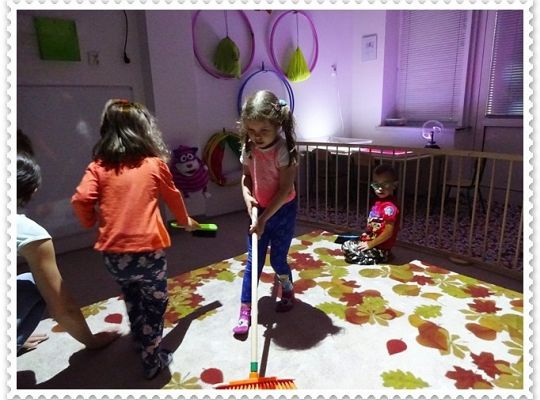 Dzień dziecka w sali doświadczania świata