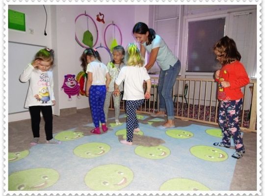 Dzień dziecka w sali doświadczania świata