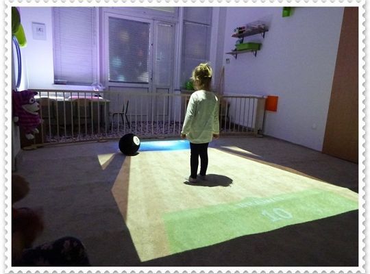 Dzień dziecka w sali doświadczania świata