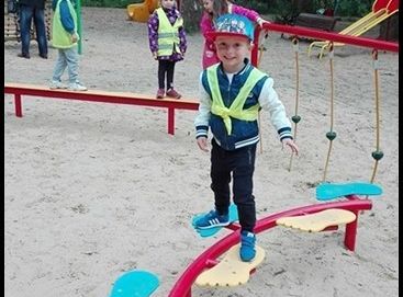 Czerwiec – czerwone maki, podróże i czereśnie!