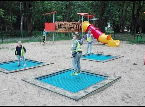 Czerwiec – czerwone maki, podróże i czereśnie!