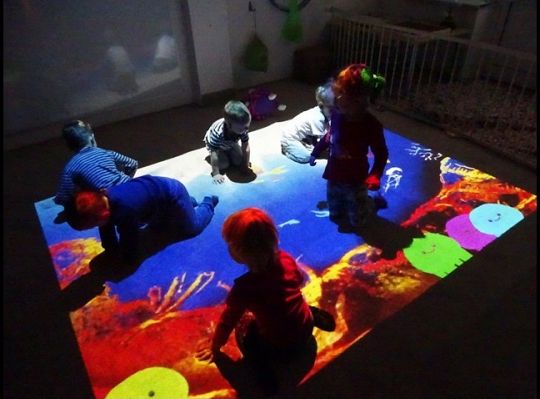 Czerwiec – czerwone maki, podróże i czereśnie!