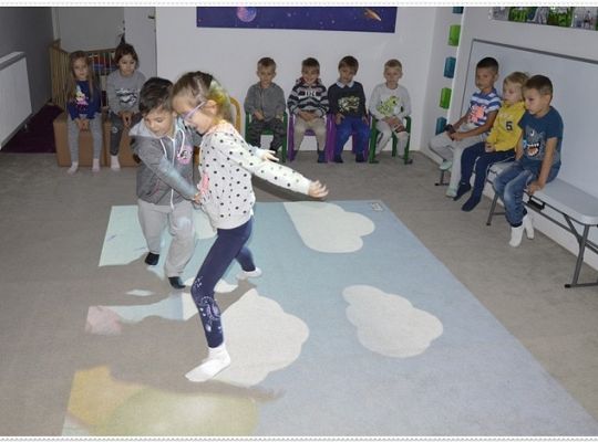 Za co starszaki uwielbiają kolorową planetę?