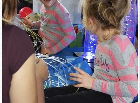 Za co starszaki uwielbiają kolorową planetę?