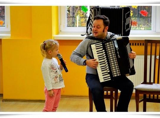 LEKCJA MUZYKI Z PANEM AKORDEONISTĄ