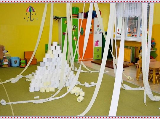 Zajęcia z papierem toaletowym