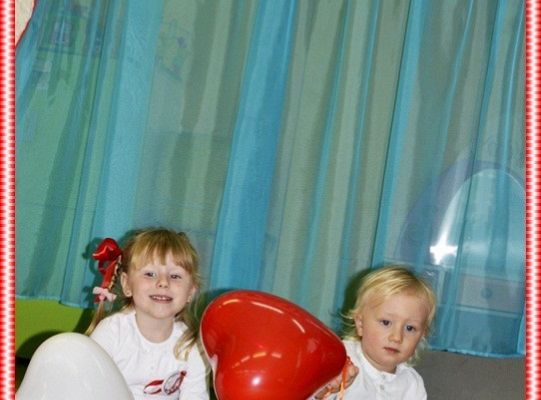 Niepodległa do hymnu! Radujmy się !