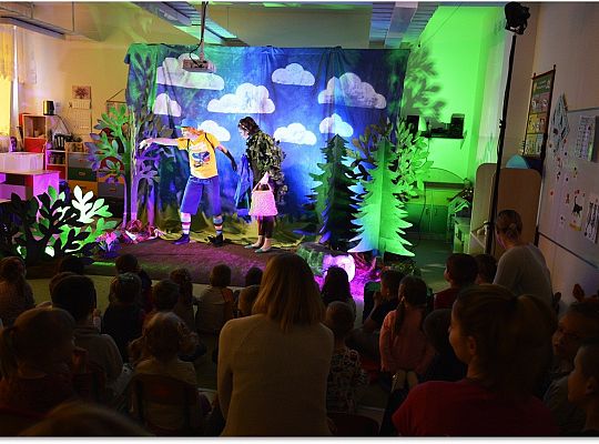 Dyzio w krainie wyobraźni.