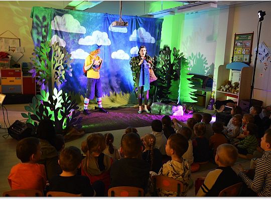 Dyzio w krainie wyobraźni.