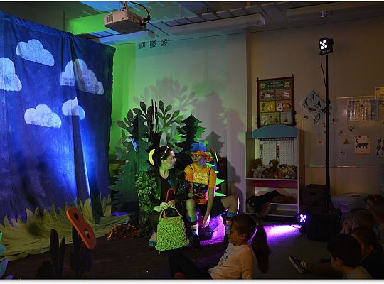 Dyzio w krainie wyobraźni.