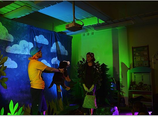 Dyzio w krainie wyobraźni.