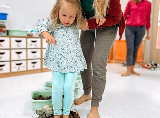 Jesienna sensoryczna ściezka