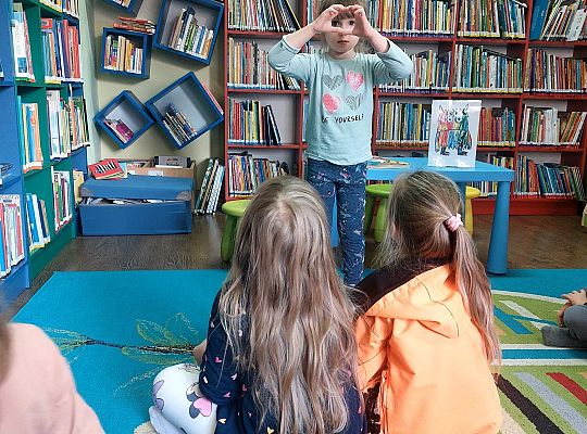 Pszczółki z wizytą w bibliotece