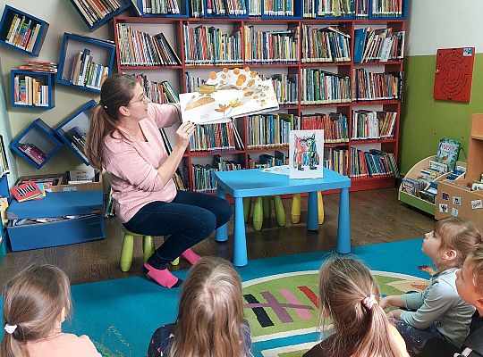 Pszczółki z wizytą w bibliotece